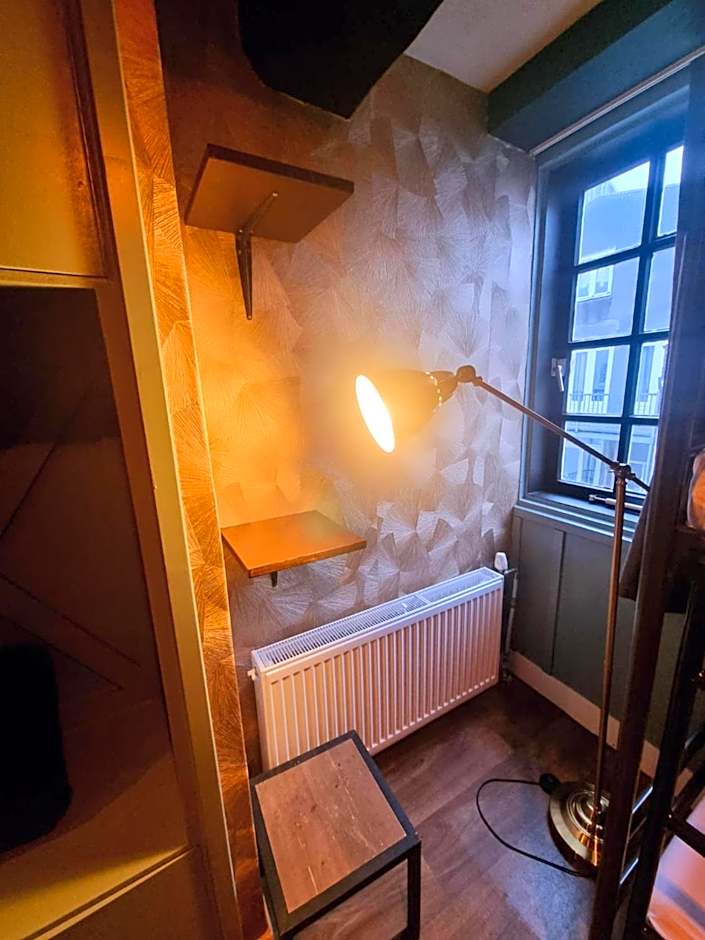 Amsterdam Downtown Hotel Canal View