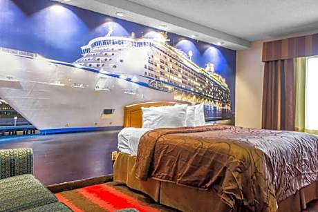 1 King Bed Nonsmoking