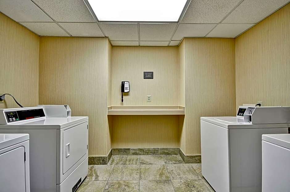 Hampton Inn By Hilton And Suites Charleston/Mt. Pleasant-Isle Of Palms