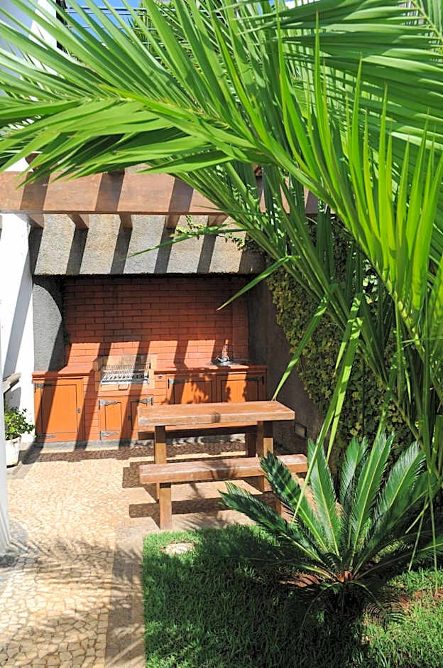 An uninterrupted 180 overlooking the Atlantic Ocean