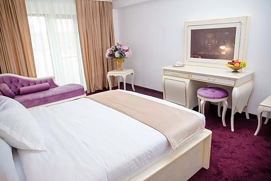 Royal Boutique Mangalia Breeze