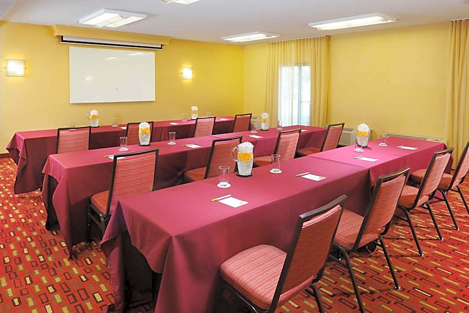 Courtyard by Marriott Oklahoma City Airport