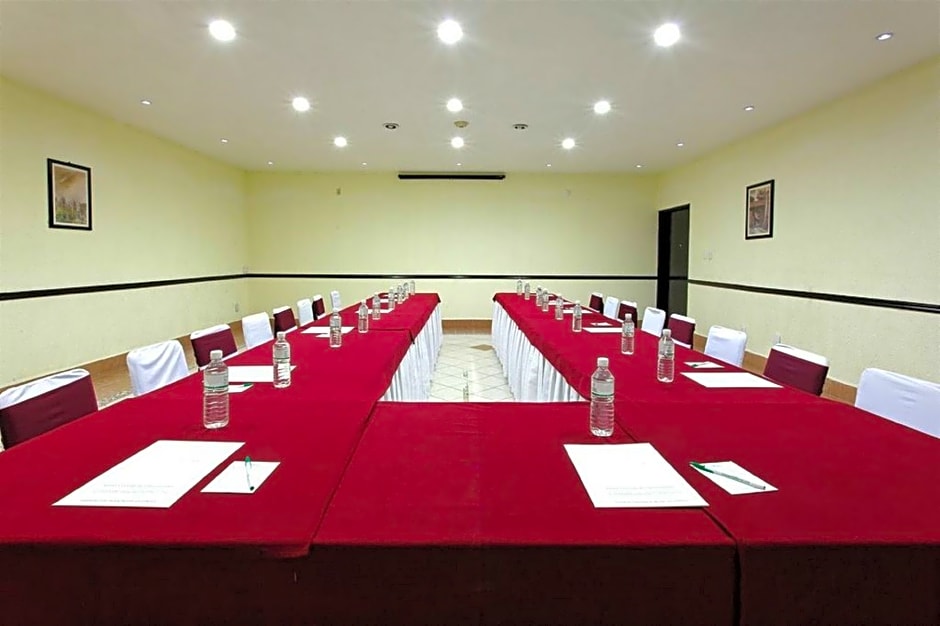 Gran Hotel Plaza Imperial