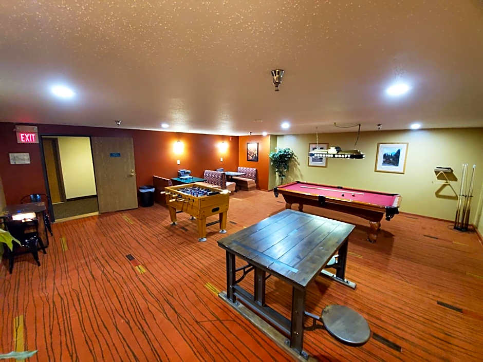 Roosevelt Inn Mount Rushmore