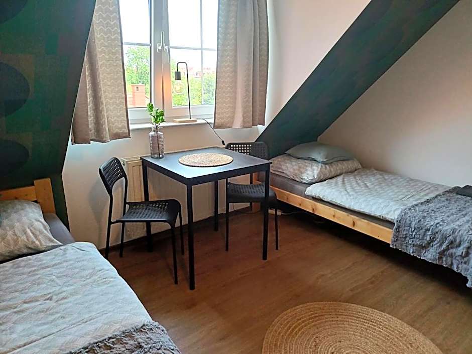 Lemuria Pokoje Hostel Chojnowska A