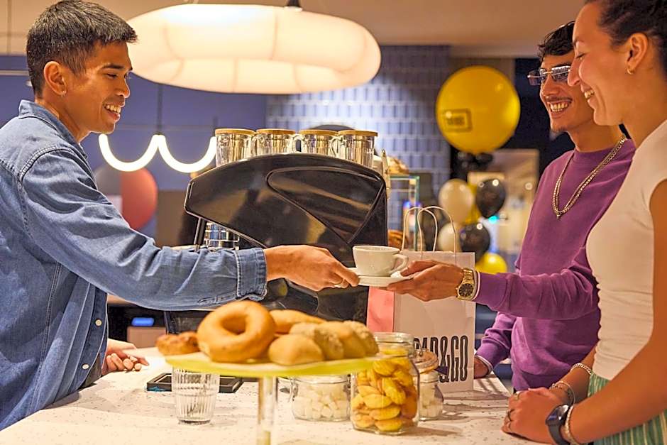 TRIBE Den Haag Centraal