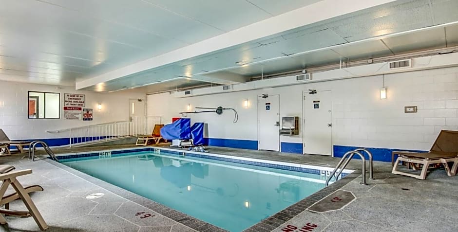 AmericInn by Wyndham Madison WI