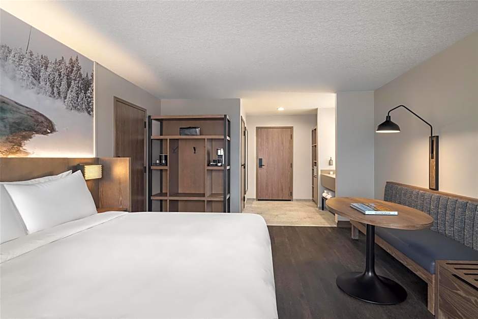 Starlite Yellowstone, Tapestry Collection by Hilton