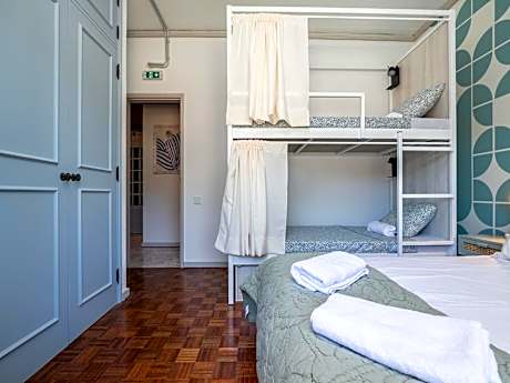 Family Room with Garden View