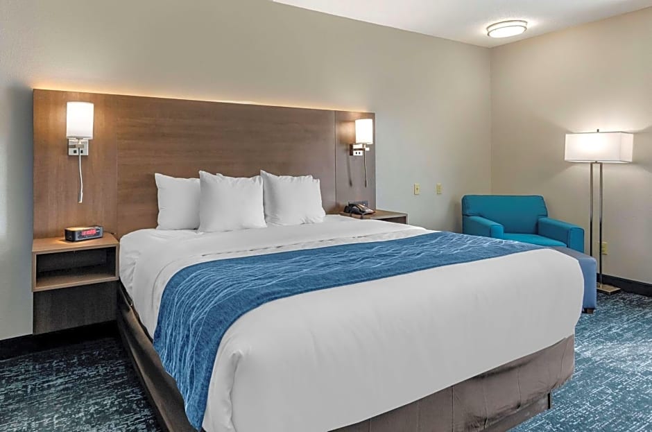 Comfort Inn & Suites Troutville - Roanoke North / Daleville