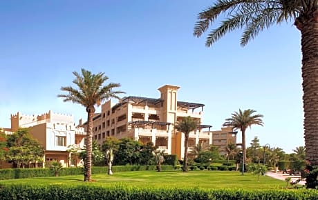 Grand Hyatt Doha Hotel & Villas