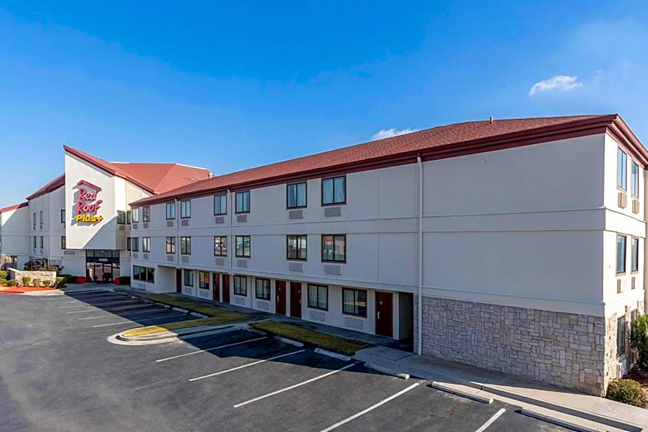 Red Roof PLUS+ El Paso East