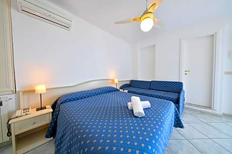 Triple Room with Balcony