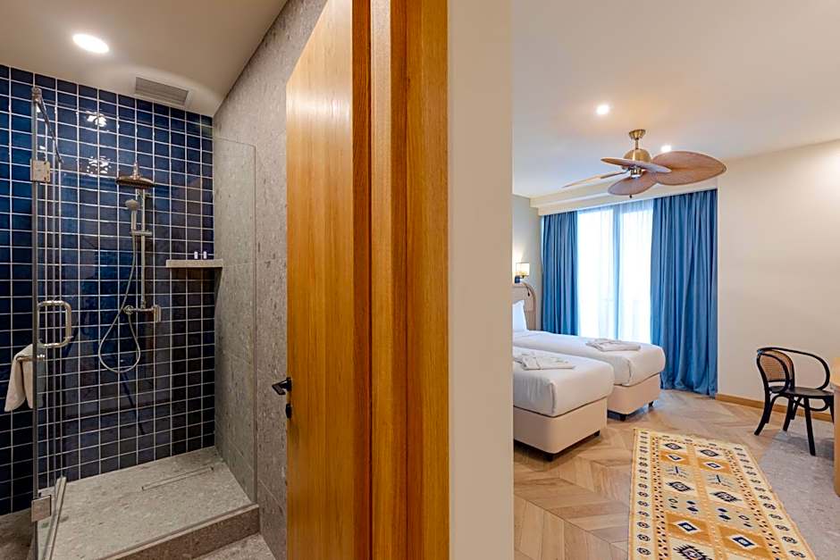 MiraMar Luxury Residences