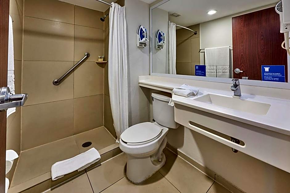 City Express by Marriott Manzanillo