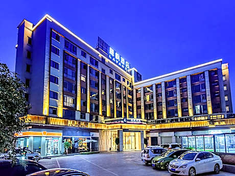 Lavande Hotel Nanchong Xihua Shida