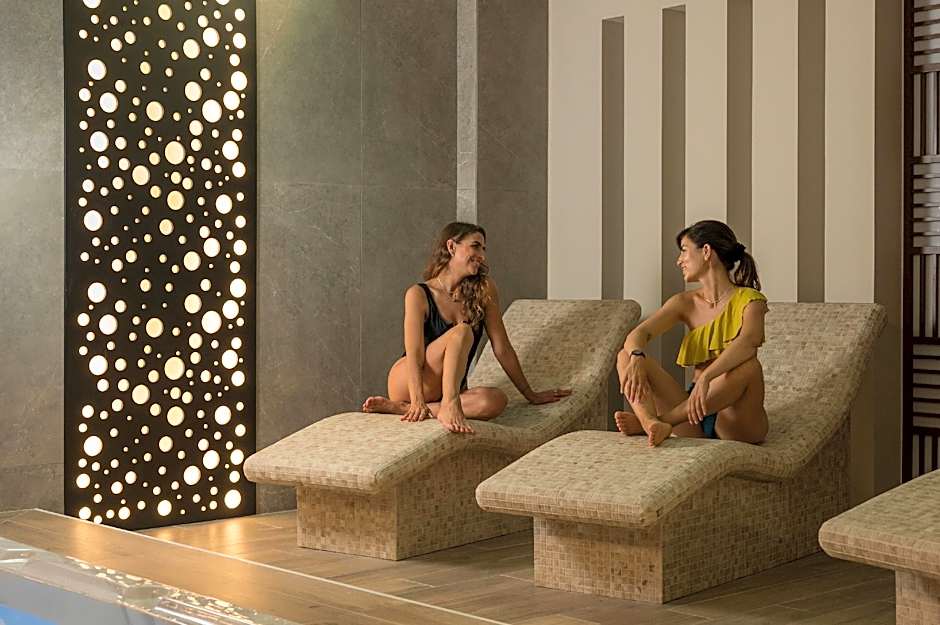 Hyperion City Hotel & Spa