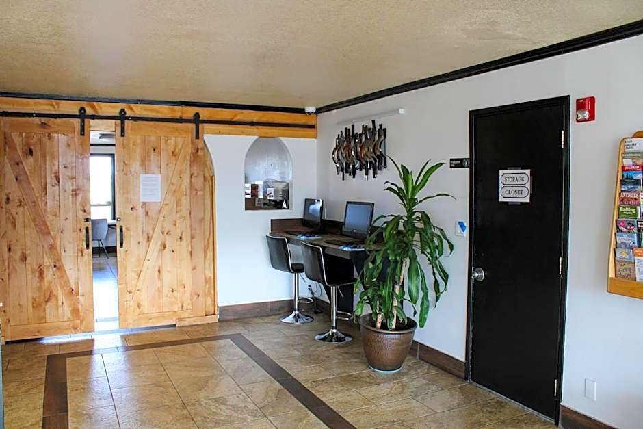 Days Inn by Wyndham Bend