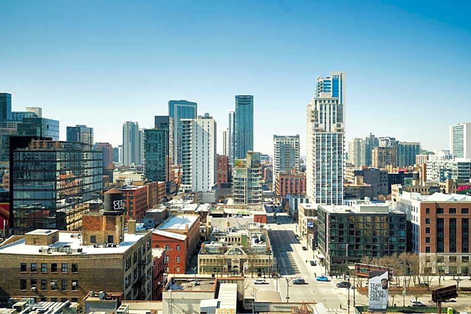 Aloft Chicago Downtown River North