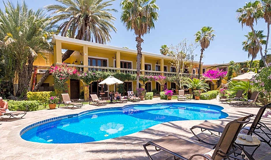 El Encanto Inn & Suites