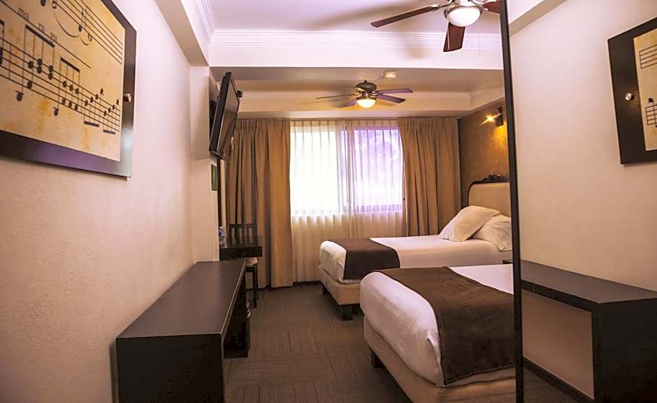 Hotel Clara Luna