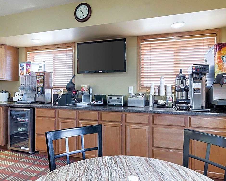 Econo Lodge Jamestown