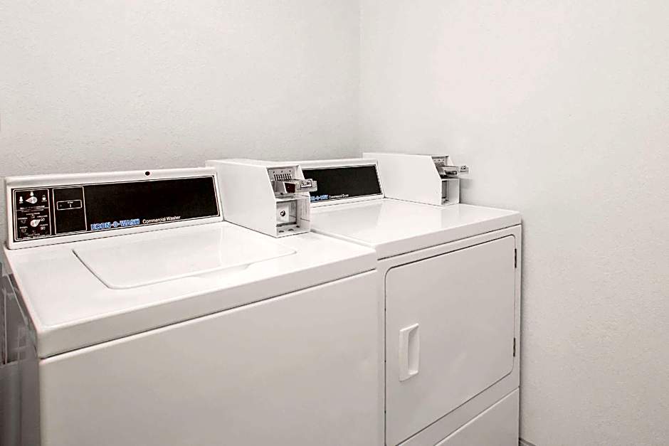 Microtel Inn & Suites By Wyndham Gassaway/Sutton