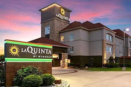 La Quinta Inn & Suites by Wyndham Belton - Temple South