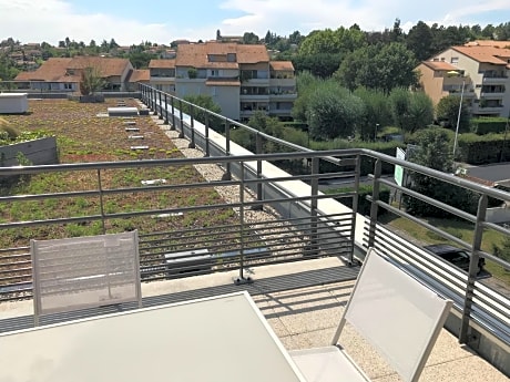 Apartment with Terrace