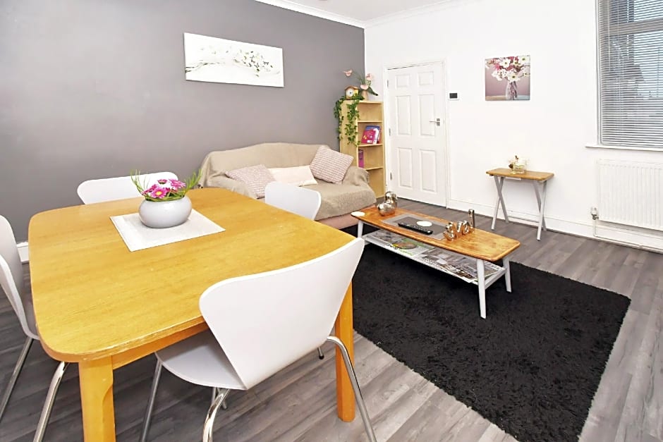 Townhouse @ Hanley Road Stoke