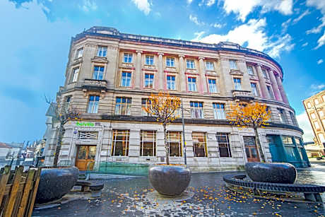 Belvilla Newport City Centre Hotel - Lifestyle