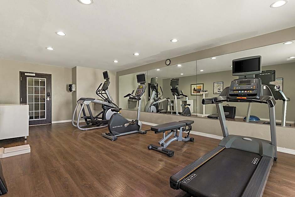 Holiday Inn Express Hotel and Suites Okmulgee By IHG
