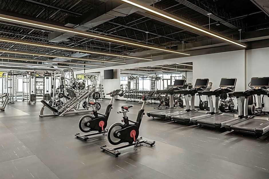 Renaissance by Marriott Newark Airport Hotel