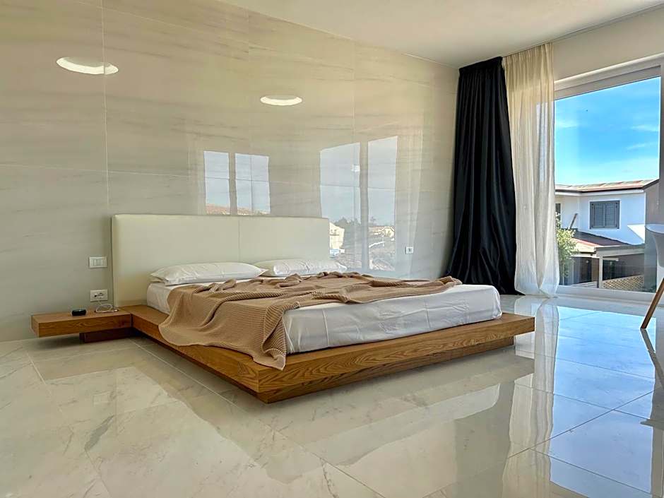 Smart Luxury Suites & Apartments