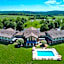 Round Hill Inn