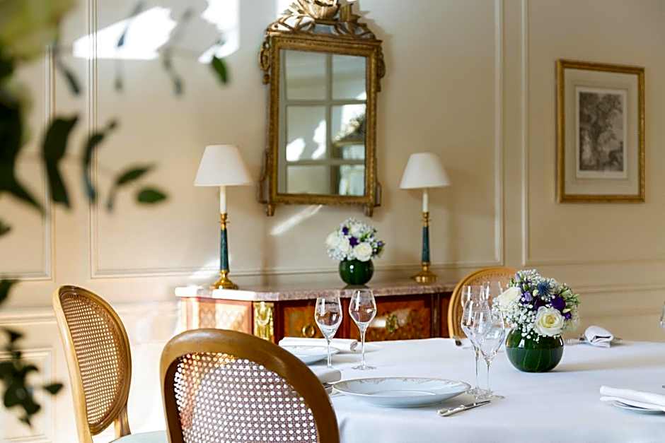 Le Bristol Paris, Oetker Hotels