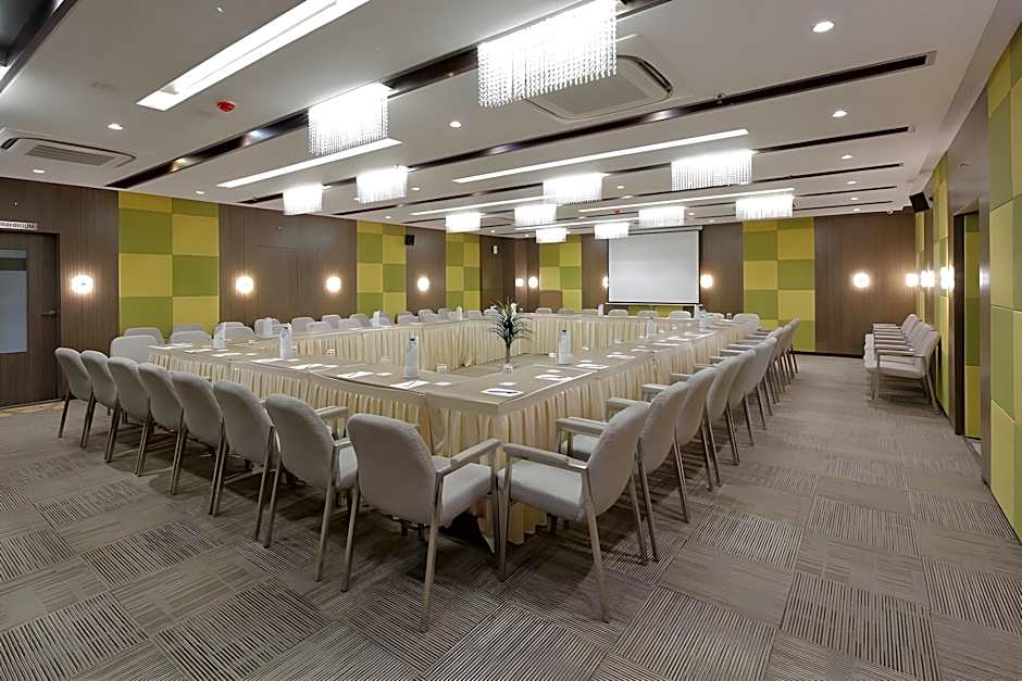 Hotel Pragati The Grand