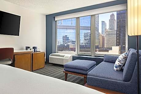 King Room with Sofa Bed - Hearing Accessible