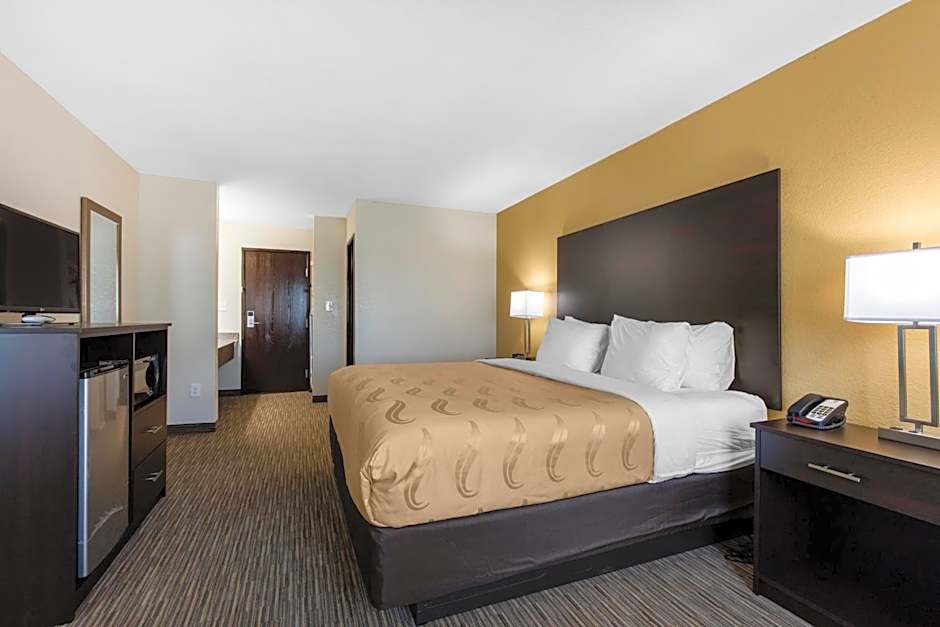 Photo 1 of 4 of 1 King Bed Suite
