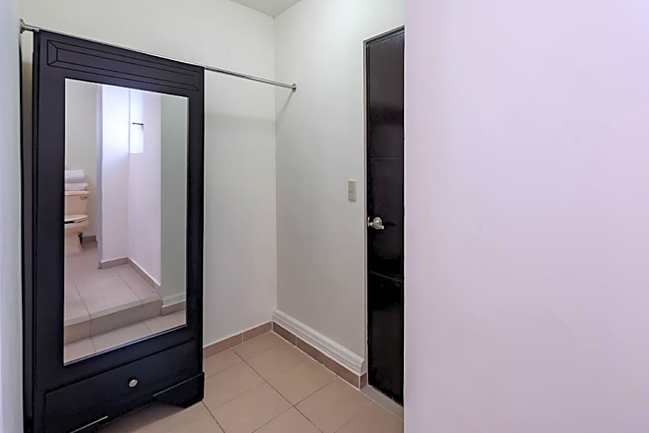 Ayenda Suites Ejecutivas Monterrey