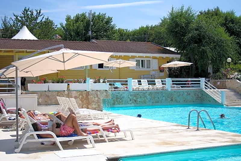 Green Garden Camping Village