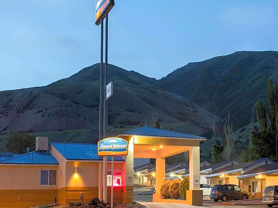 Howard Johnson by Wyndham Brigham City