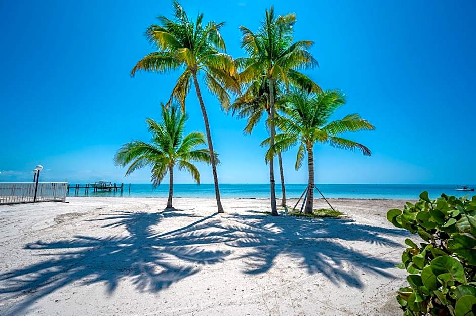 Coco Plum Beach & Tennis Club & Marina