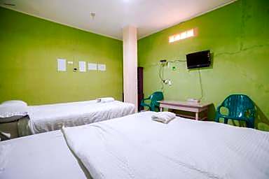 Urbanview Hotel Mine Residence Syariah