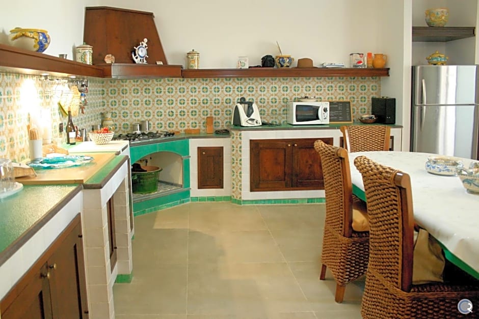 Punta Bianca Suite & Home Experience