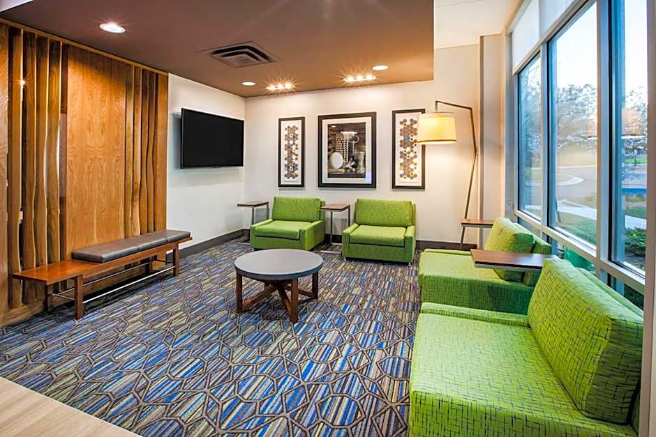 Holiday Inn Express & Suites Atlanta N - Woodstock By IHG