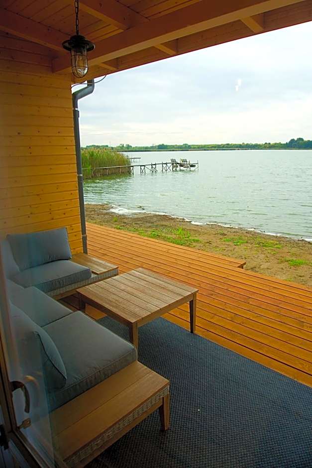 Halfarock Vízi-Erdei Apartmanház