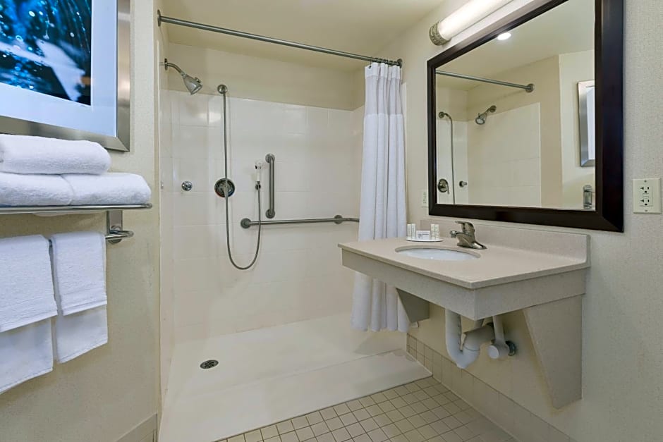 SpringHill Suites by Marriott Grand Rapids Airport Southeast