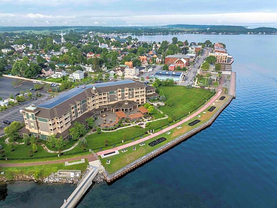 1000 Islands Harbor Hotel