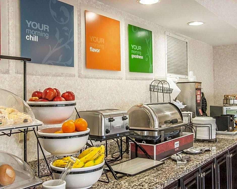 Quality Inn Edmund Pettus Bridge Area